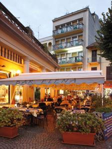 Photo de la galerie de l'établissement Hotel Elena, à Stresa