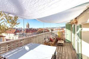 Balkon lub taras w obiekcie #9 Opera's Duplex panoramic Sea View Terrace & AC 1min to Beach