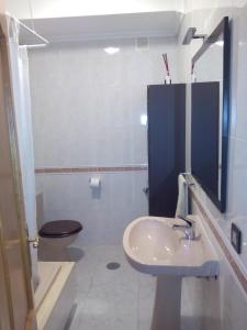 Kúpeľňa v ubytovaní 7447 Apartment 3 Bedrooms with WiFi and Sea views