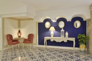 Posezení v ubytování La Pineta Hotel Beach & Spa