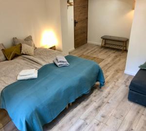 Postel nebo postele na pokoji v ubytování Accomodatie in Villa Werschmatt