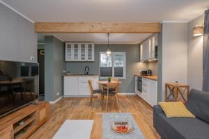 Kuchyň nebo kuchyňský kout v ubytování Loode lux with sauna