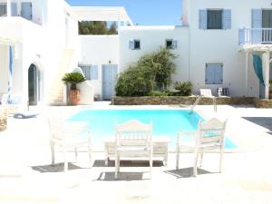 Bazén v ubytování Mare Mare Mykonos nebo v jeho okolí