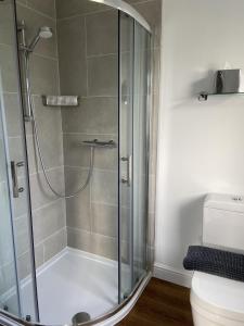 Marshpools Bed & Breakfast - Licensed near Weobley village的一间浴室