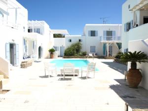 Bazén v ubytování Mare Mare Mykonos nebo v jeho okolí
