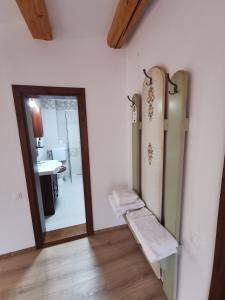 Ένα μπάνιο στο Hanul Greweln