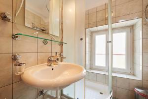 Koupelna v ubytování Apartments Ivica