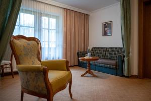 Posezení v ubytování Hotel Waldheim Garni