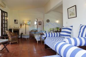 Posezení v ubytování Casa da Hera in Tavira by Wave Algarve