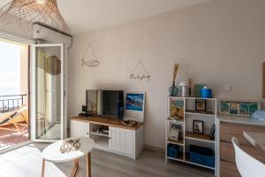 Foto de la galeria de A Piaghja, adorable studio avec vue imprenable sur la mer a Ajaccio