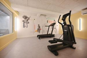 Fitness centrum a/nebo fitness zařízení v ubytování FINESTATE Coliving Mairie d'Issy