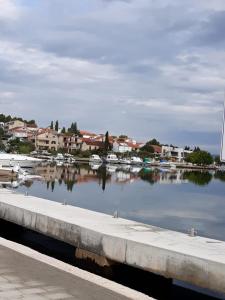 Fotografia z galérie ubytovania Apartment by the Beach v Šibeniku