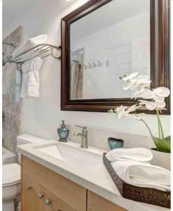 Koupelna v ubytování House in Tri-valley area ! Relaxing place to stay! + 10 fotografií