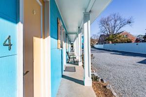 Galeriebild der Unterkunft Island Guesthouse and Motel OBX in Manteo