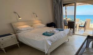 Photo de la galerie de l'établissement Amazing Beachfront townhouse chalet Ain Sokhna, à Ain Sokhna