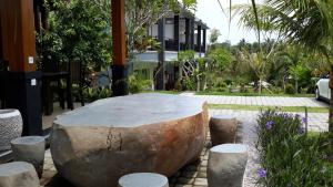 Un jardín fuera de Gita Maha Ubud Hotel by Mahaputra-CHSE Certified