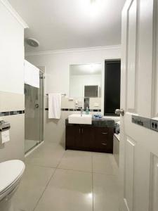Bilik mandi di Alexina St Albans