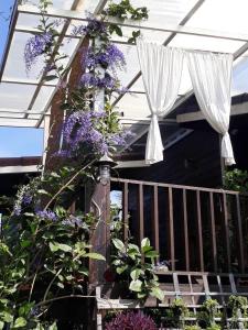 Jardí fora de Bo Cabin in Garden โบคาบิน อิน การ์เดน