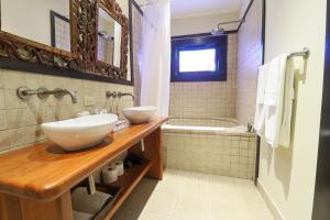 A bathroom at The Riverside Inn