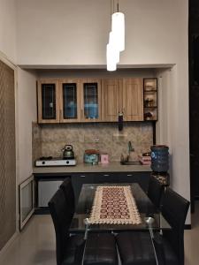 Η κουζίνα ή μικρή κουζίνα στο Villa Asri +13 φωτογραφίες