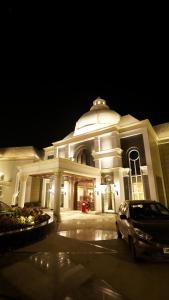 Fotografie z fotogalerie ubytování The Grand Nirvana Hotel v destinaci Bareilly