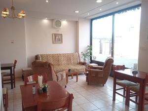 Posedenie v ubytovaní Thiamis Guesthouse