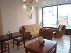 Posedenie v ubytovaní Thiamis Guesthouse