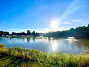 Galeri foto Ebor Lodge With Hot Tub di Pocklington