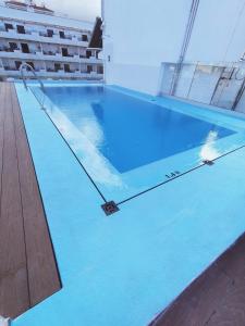 Bazén v ubytování Apartamentos Park Plaza nebo v jeho okolí