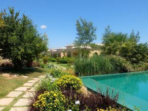 A garden outside Les Cyprès