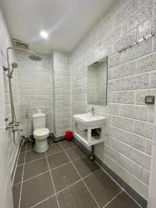 Ένα μπάνιο στο Aspire Saigon - Ly Tu Trong