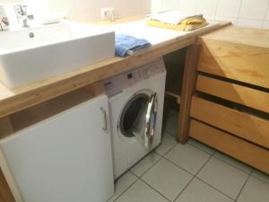 A kitchen or kitchenette at Studio Mario