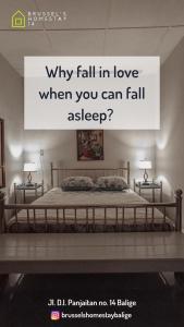 um sinal que diz porquê apaixonar-se quando se pode adormecer em BRUSSELS HOMESTAY BALIGE em Balige