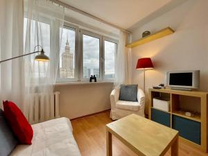 Televízia a/alebo spoločenská miestnosť v ubytovaní PALACE 4 WiFi 65'TV Netflix HBOGO Disney AppleTV