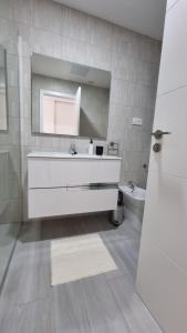 A bathroom at Casilla de Costa Luxury home