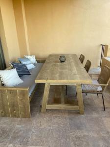 Posedenie v ubytovaní Elegant apartment, stunning views, fully renovated in la Hacienda del Senorio de Cifuentes