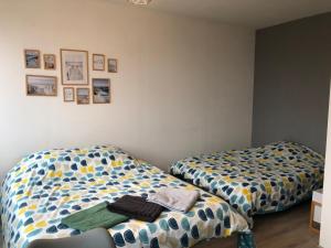 Afbeelding uit fotogalerij van Studio - Parking privé - Wifi - proche Nausicaa et plage in Le Portel