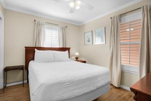 Postel nebo postele na pokoji v ubytování Gulfview II 311 + 27 fotografií
