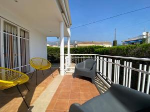 A balcony or terrace at Ca la Mercè