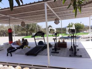 Fitness centrum a/nebo fitness zařízení v ubytování Agroturismo Can Cosmi Prats