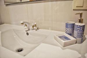 A bathroom at Pazo da Fonte en A Costa da Morte