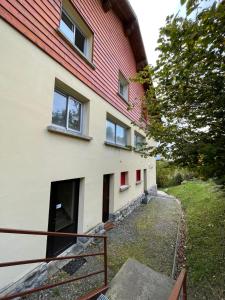 Budynek, w którym mieści się apartament