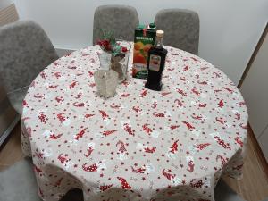 Juomia majoituspaikassa Apartman Meseceva dolina