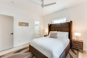 Ένα ή περισσότερα κρεβάτια σε δωμάτιο στο Modern Luxury In The City at Havilah Estates