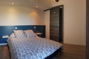Posteľ alebo postele v izbe v ubytovaní Gîte avec Piscine Proche de Carcassonne