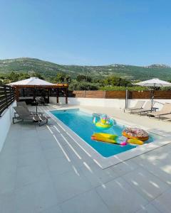 Bazén v ubytovaní Villa Bliss , Kastela - Croatia alebo v jeho blízkosti