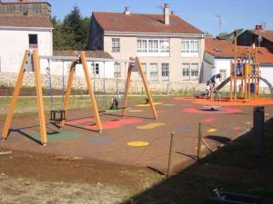 Herní místnost nebo prostor pro děti v ubytování Apartamentos Castrón Douro