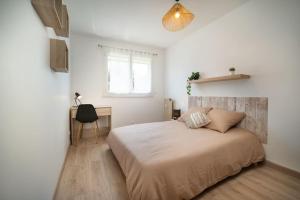 Posteľ alebo postele v izbe v ubytovaní Fully equipped apartment with parking 6 beds