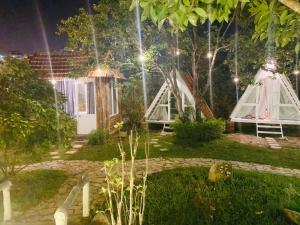 Afbeelding uit fotogalerij van Hoa Son Village Da Lat in Xuan An