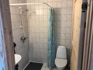 A bathroom at Vibereden